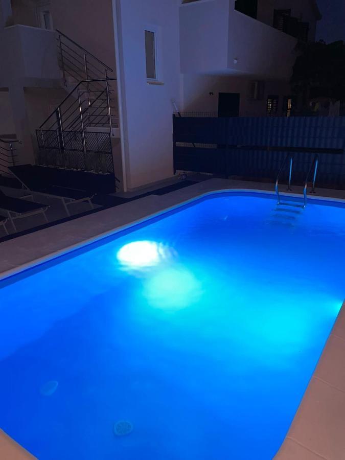 Villa Milena-With A Pool Trogir Ngoại thất bức ảnh